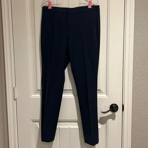 Size 6R. Banana republic navy pleated Ryan dress pants